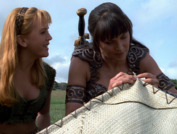 extant_XenaWarriorPrincess_2x15-ADayintheLife_02535