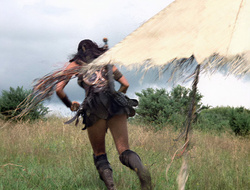 extant_XenaWarriorPrincess_2x15-ADayintheLife_02561