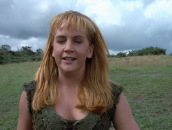 extant_XenaWarriorPrincess_2x15-ADayintheLife_02605