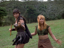 extant_XenaWarriorPrincess_2x15-ADayintheLife_02625