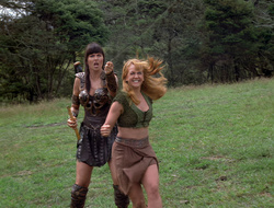 extant_XenaWarriorPrincess_2x15-ADayintheLife_02632