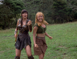 extant_XenaWarriorPrincess_2x15-ADayintheLife_02633
