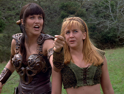 extant_XenaWarriorPrincess_2x15-ADayintheLife_02647