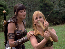 extant_XenaWarriorPrincess_2x15-ADayintheLife_02665