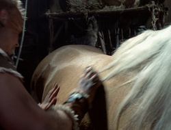 extant_XenaWarriorPrincess_2x15-ADayintheLife_02696