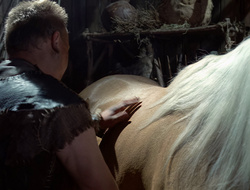 extant_XenaWarriorPrincess_2x15-ADayintheLife_02697