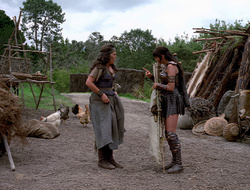 extant_XenaWarriorPrincess_2x15-ADayintheLife_02827
