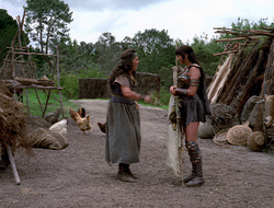 extant_XenaWarriorPrincess_2x15-ADayintheLife_02830