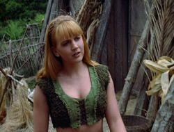 extant_XenaWarriorPrincess_2x15-ADayintheLife_02835