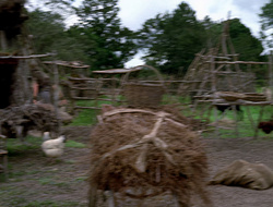 extant_XenaWarriorPrincess_2x15-ADayintheLife_02840