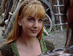 extant_XenaWarriorPrincess_2x15-ADayintheLife_02861