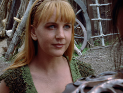 extant_XenaWarriorPrincess_2x15-ADayintheLife_02867