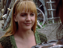 extant_XenaWarriorPrincess_2x15-ADayintheLife_02879