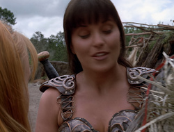 extant_XenaWarriorPrincess_2x15-ADayintheLife_02882