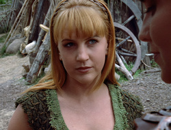 extant_XenaWarriorPrincess_2x15-ADayintheLife_02886
