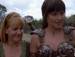extant_XenaWarriorPrincess_2x15-ADayintheLife_02927