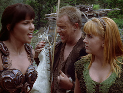 extant_XenaWarriorPrincess_2x15-ADayintheLife_02954