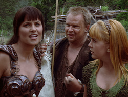 extant_XenaWarriorPrincess_2x15-ADayintheLife_02955