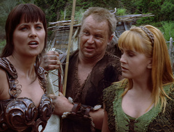 extant_XenaWarriorPrincess_2x15-ADayintheLife_02956