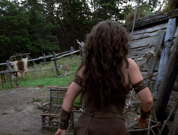 extant_XenaWarriorPrincess_2x15-ADayintheLife_03174