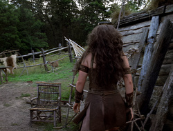 extant_XenaWarriorPrincess_2x15-ADayintheLife_03175