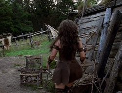 extant_XenaWarriorPrincess_2x15-ADayintheLife_03176