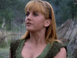 extant_XenaWarriorPrincess_2x15-ADayintheLife_03210