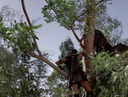 extant_XenaWarriorPrincess_2x15-ADayintheLife_03370