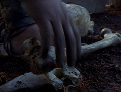 extant_XenaWarriorPrincess_2x15-ADayintheLife_03497