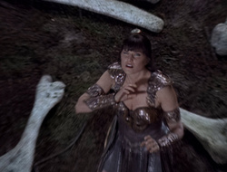 extant_XenaWarriorPrincess_2x15-ADayintheLife_03554