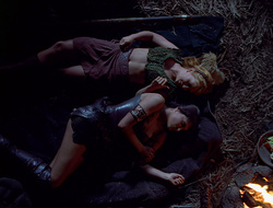 extant_XenaWarriorPrincess_2x15-ADayintheLife_03716