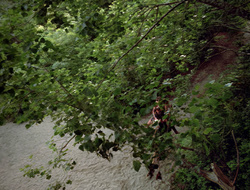 extant_XenaWarriorPrincess_2x16-ForHimtheBellTolls_00021