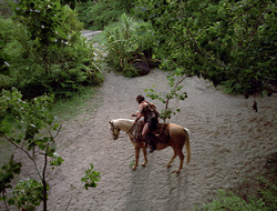 extant_XenaWarriorPrincess_2x16-ForHimtheBellTolls_00031
