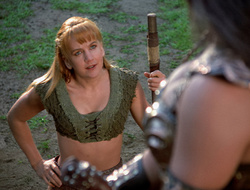 extant_XenaWarriorPrincess_2x16-ForHimtheBellTolls_00036.jpg