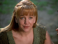extant_XenaWarriorPrincess_2x16-ForHimtheBellTolls_00048