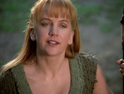extant_XenaWarriorPrincess_2x16-ForHimtheBellTolls_00051