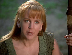 extant_XenaWarriorPrincess_2x16-ForHimtheBellTolls_00052