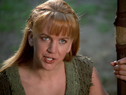 extant_XenaWarriorPrincess_2x16-ForHimtheBellTolls_00053