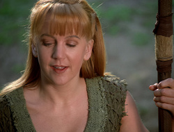 extant_XenaWarriorPrincess_2x16-ForHimtheBellTolls_00064
