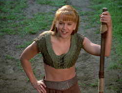 extant_XenaWarriorPrincess_2x16-ForHimtheBellTolls_00087