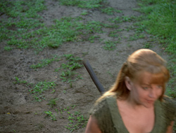 extant_XenaWarriorPrincess_2x16-ForHimtheBellTolls_00092