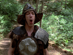 extant_XenaWarriorPrincess_2x16-ForHimtheBellTolls_00126
