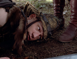 extant_XenaWarriorPrincess_2x16-ForHimtheBellTolls_00137