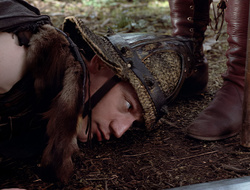 extant_XenaWarriorPrincess_2x16-ForHimtheBellTolls_00138