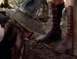 extant_XenaWarriorPrincess_2x16-ForHimtheBellTolls_00140