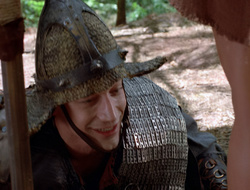extant_XenaWarriorPrincess_2x16-ForHimtheBellTolls_00149