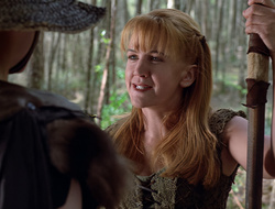 extant_XenaWarriorPrincess_2x16-ForHimtheBellTolls_00189
