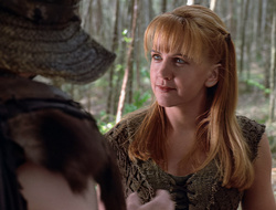 extant_XenaWarriorPrincess_2x16-ForHimtheBellTolls_00202
