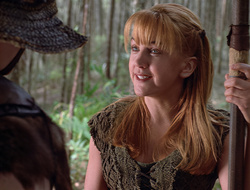 extant_XenaWarriorPrincess_2x16-ForHimtheBellTolls_00216