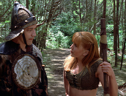 extant_XenaWarriorPrincess_2x16-ForHimtheBellTolls_00268